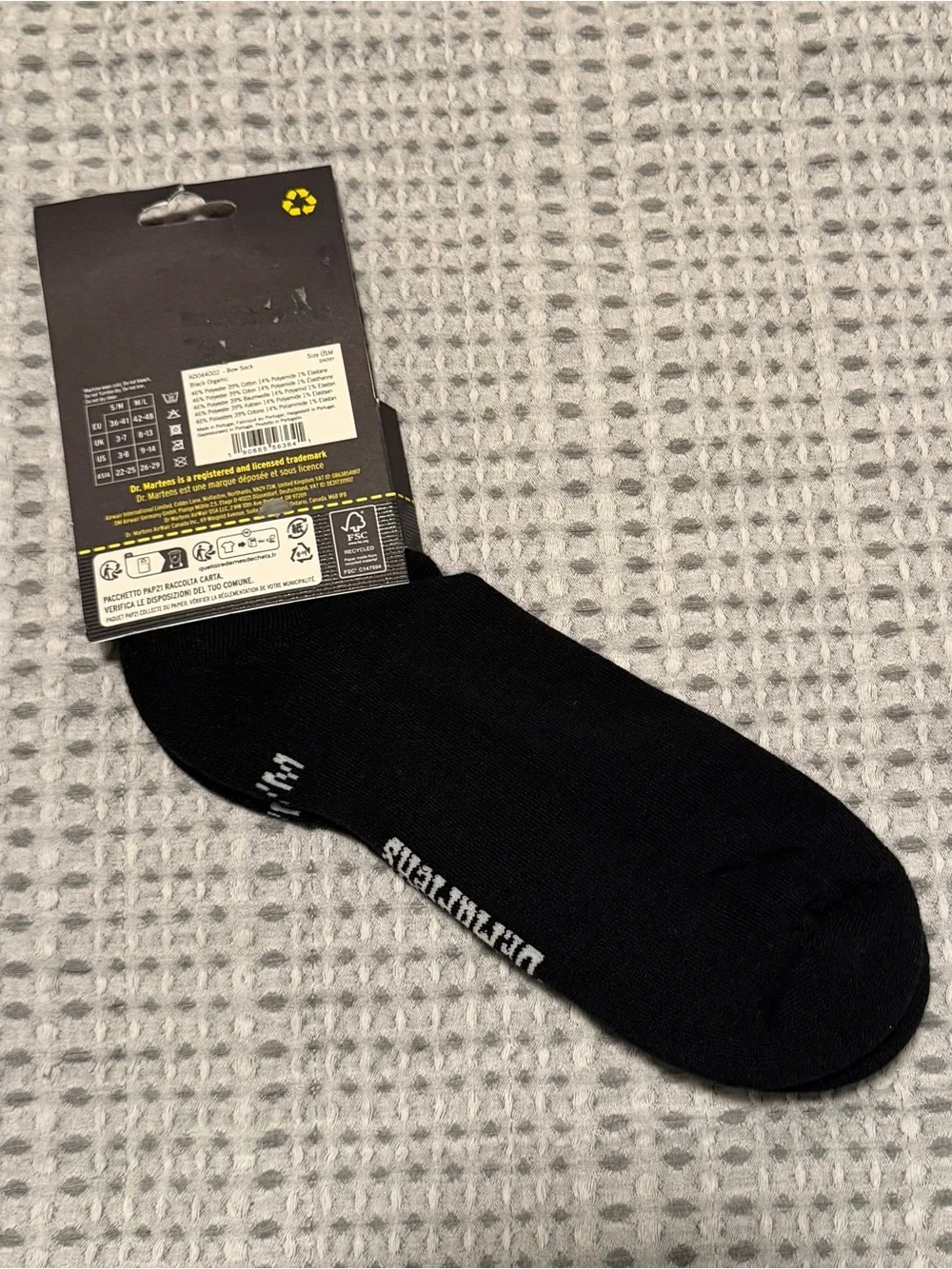 NEW Dr. Martens Black Bow Socks, Sz. Small/Medium… Cute!!!